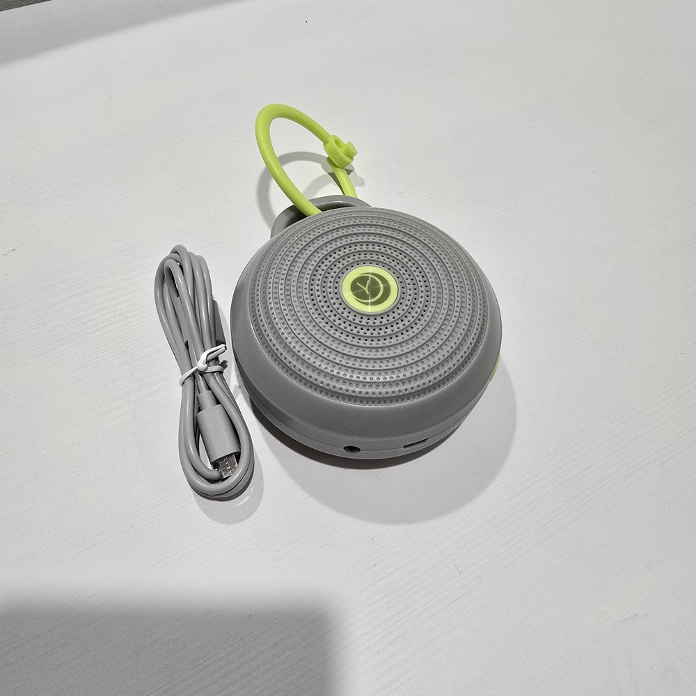 Yogasleep Hushh Sound Machine